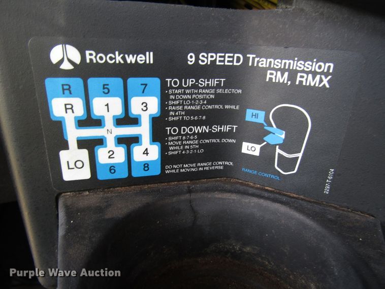 image for item DE2403 1998 Freightliner FLD semi truck