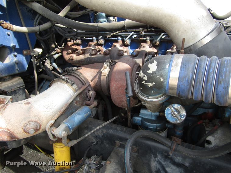 image for item DE2403 1998 Freightliner FLD semi truck