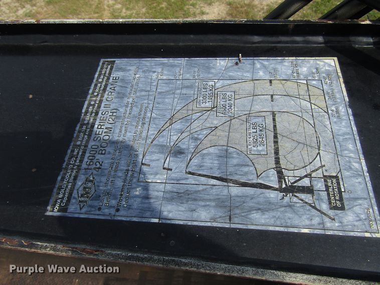 image for item DE2404 2004 Western Star crane truck