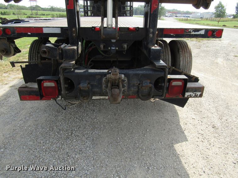 image for item DE2404 2004 Western Star crane truck