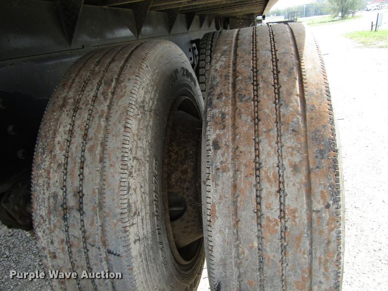 image for item DE2404 2004 Western Star crane truck