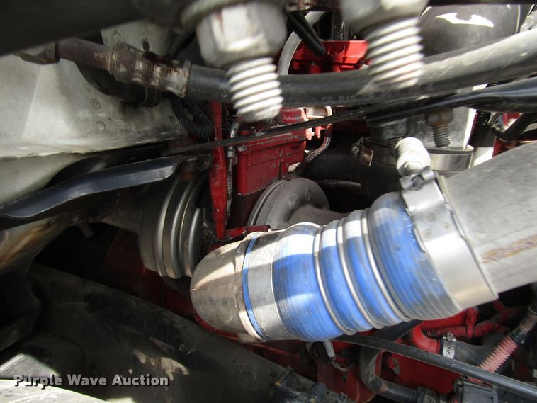 image for item DE2405 2008 Sterling truck cab and chassis