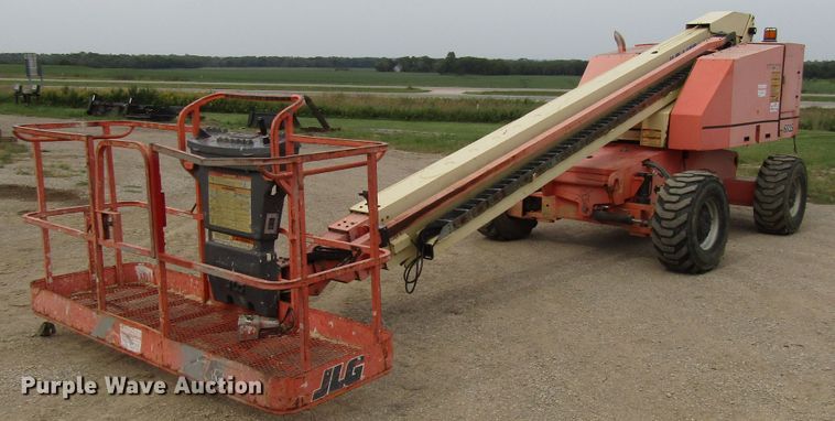 image for item DE2408 2001 JLG 601S boom lift
