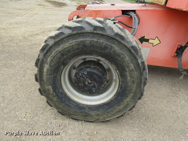 image for item DE2408 2001 JLG 601S boom lift