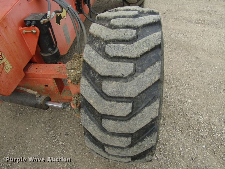 image for item DE2408 2001 JLG 601S boom lift