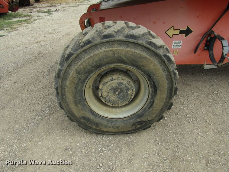 image for item DE2408 2001 JLG 601S boom lift