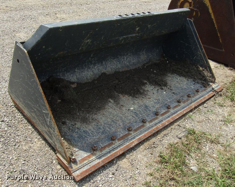 image for item DE2409 70"W skid steer bucket