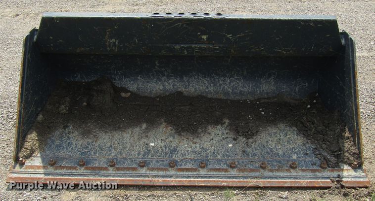 image for item DE2409 70"W skid steer bucket
