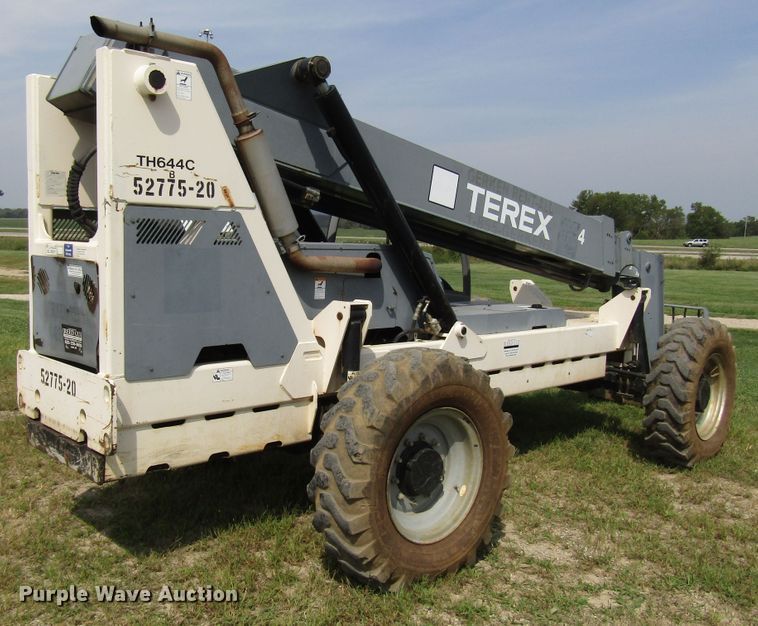 image for item DE2413 Terex TH644C telehandler