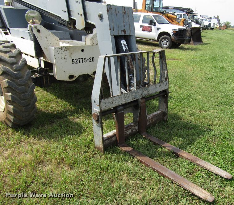 image for item DE2413 Terex TH644C telehandler