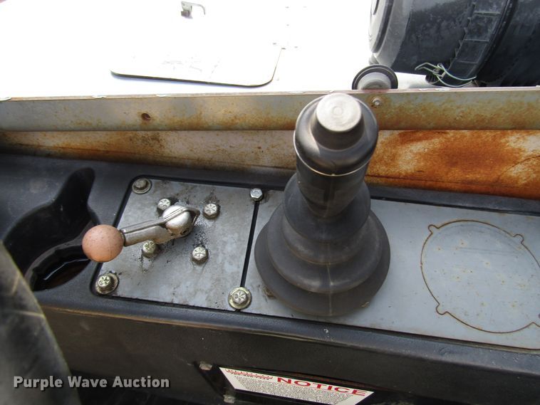 image for item DE2414 2004 Terex TH644C telehandler