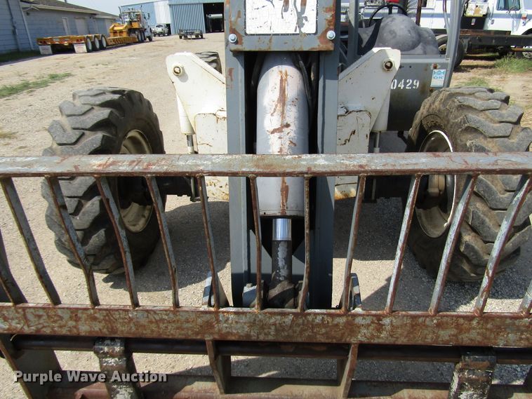 image for item DE2414 2004 Terex TH644C telehandler