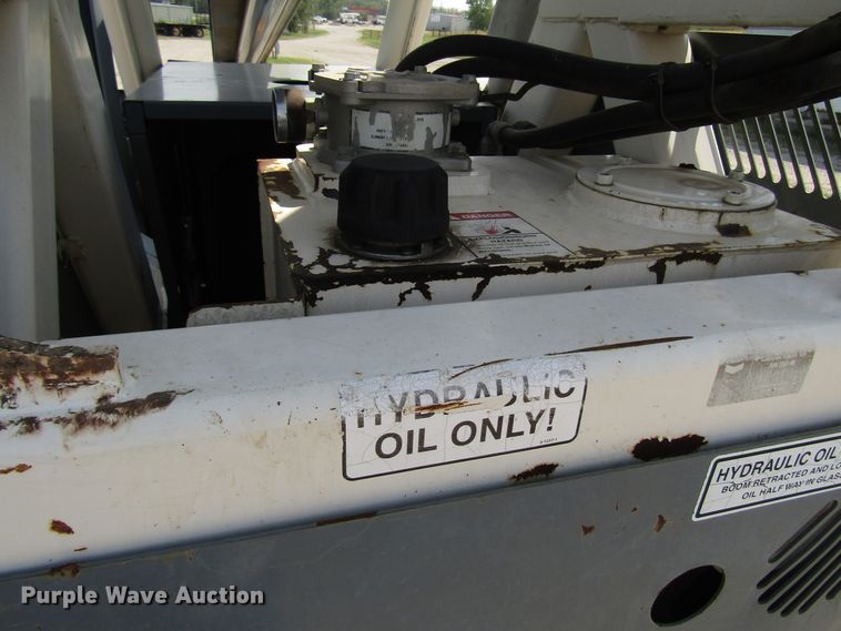 image for item DE2414 2004 Terex TH644C telehandler