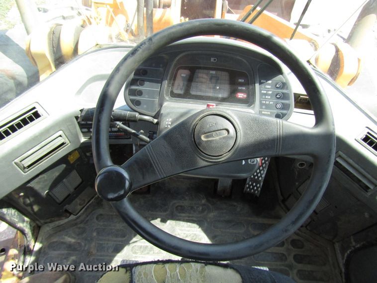 image for item DE2421 2001 Komatsu WA380-3MC wheel loader