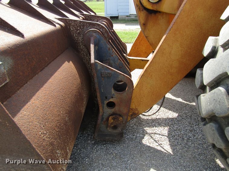 image for item DE2421 2001 Komatsu WA380-3MC wheel loader