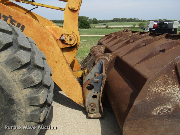 image for item DE2421 2001 Komatsu WA380-3MC wheel loader