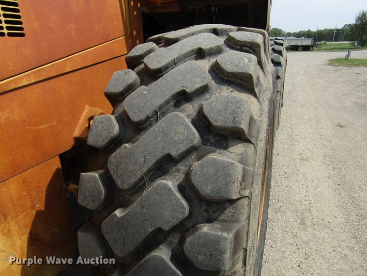 image for item DE2421 2001 Komatsu WA380-3MC wheel loader