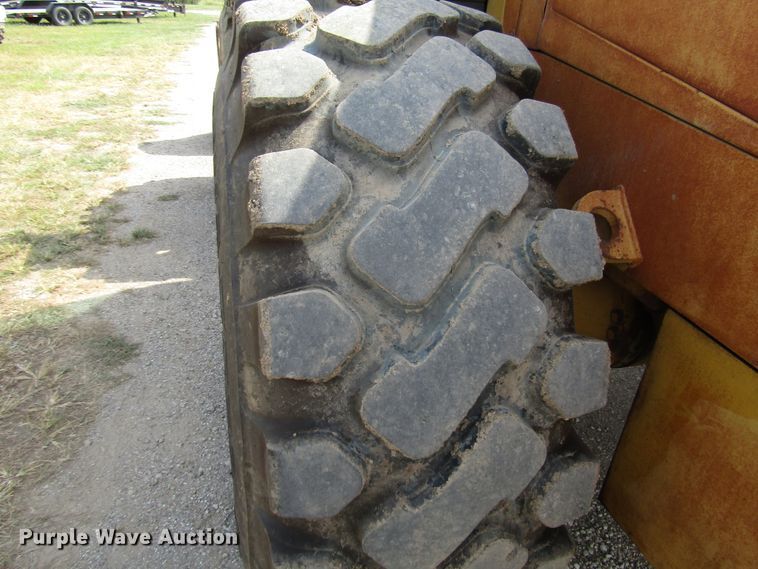 image for item DE2421 2001 Komatsu WA380-3MC wheel loader
