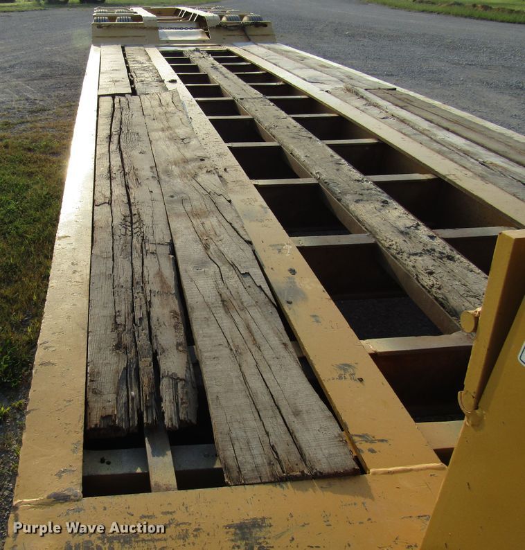 image for item DG8201 2000 Load King HDD503 low boy equipment trailer