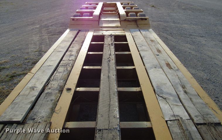 image for item DG8201 2000 Load King HDD503 low boy equipment trailer