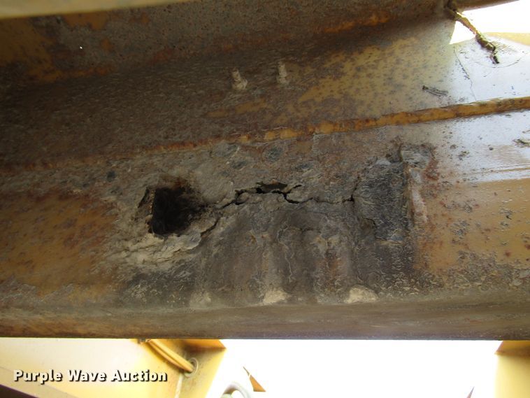 image for item DG8201 2000 Load King HDD503 low boy equipment trailer