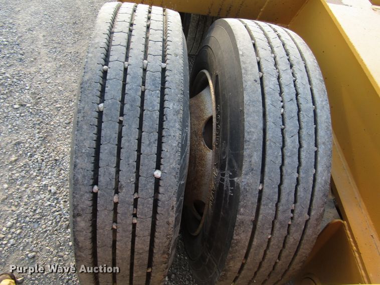 image for item DG8201 2000 Load King HDD503 low boy equipment trailer