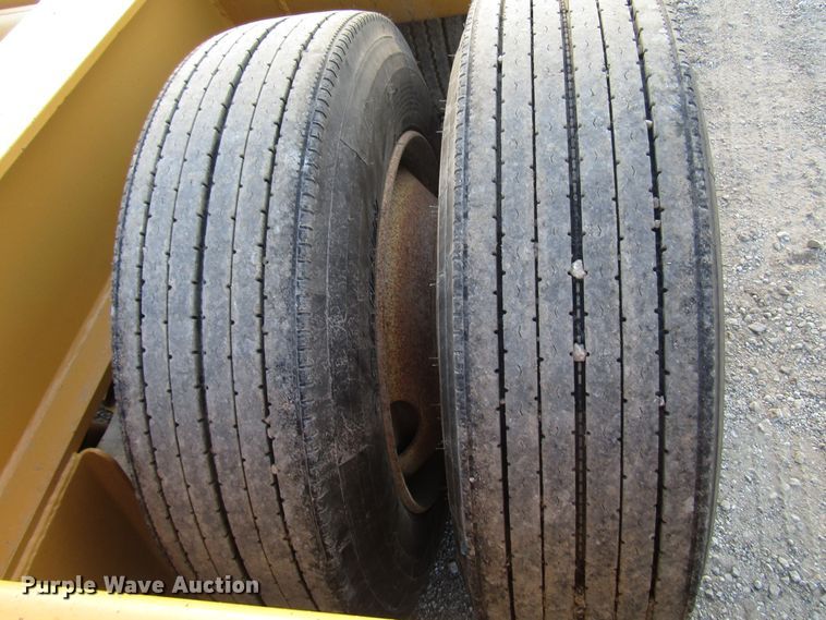 image for item DG8201 2000 Load King HDD503 low boy equipment trailer