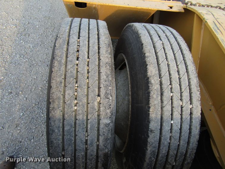 image for item DG8201 2000 Load King HDD503 low boy equipment trailer