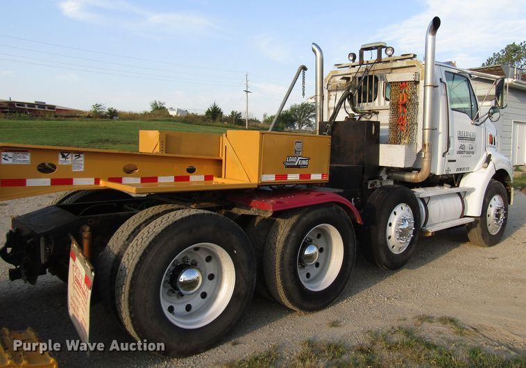 image for item DG8202 1999 Sterling L-Line semi truck