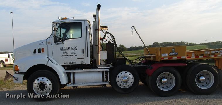 image for item DG8202 1999 Sterling L-Line semi truck