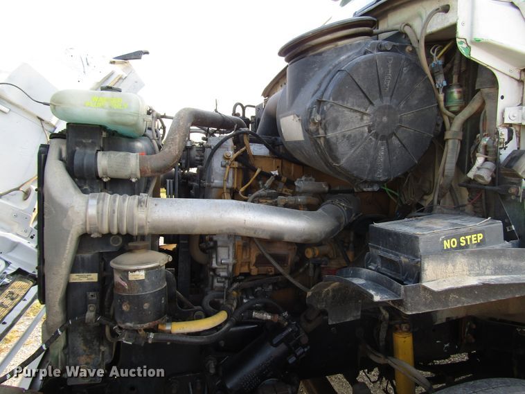 image for item DG8202 1999 Sterling L-Line semi truck