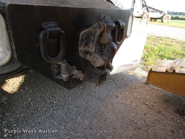 image for item DG8202 1999 Sterling L-Line semi truck