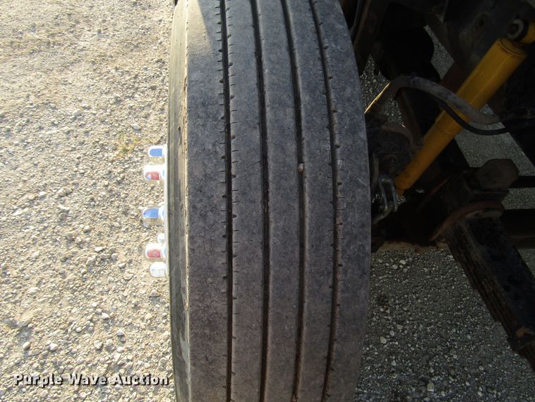 image for item DG8202 1999 Sterling L-Line semi truck