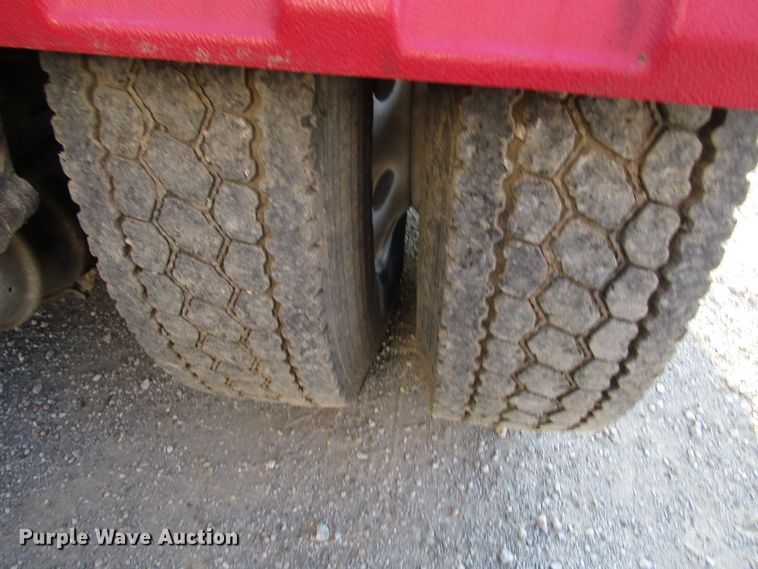 image for item DG8202 1999 Sterling L-Line semi truck