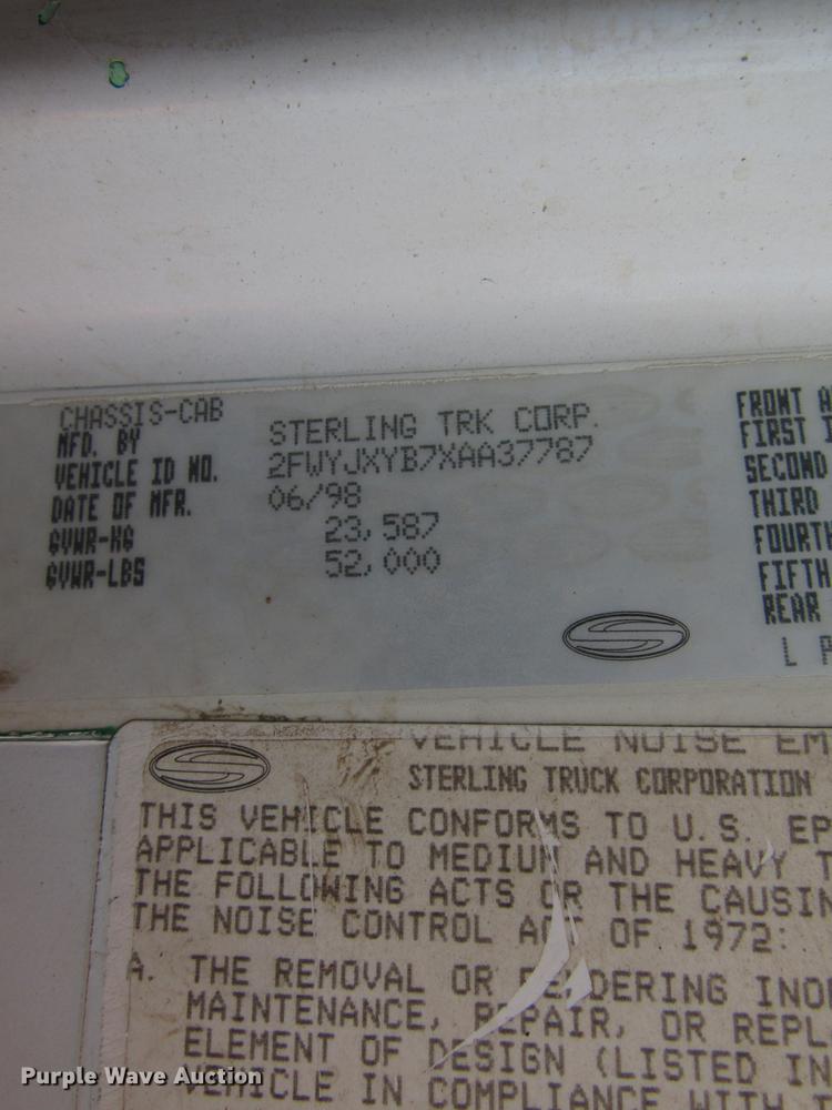 image for item DG8202 1999 Sterling L-Line semi truck