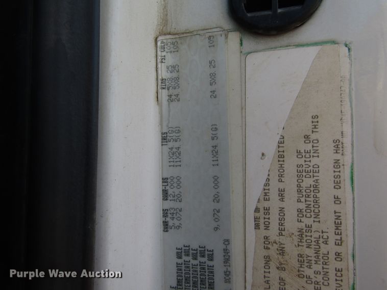 image for item DG8202 1999 Sterling L-Line semi truck