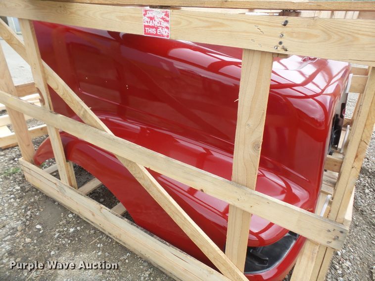 image for item FB9305 International 9400 truck hood