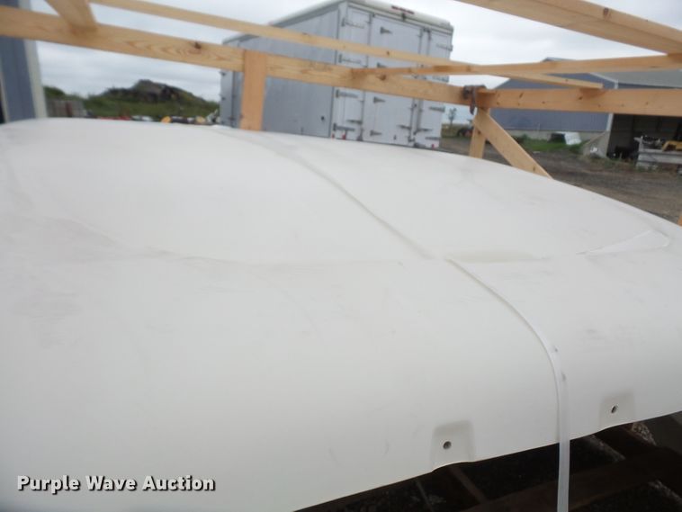 image for item FB9306 International 9400 truck hood