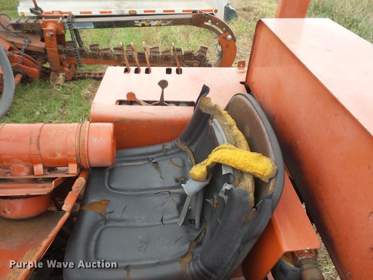 image for item FB9307 Ditch Witch 4010 trencher