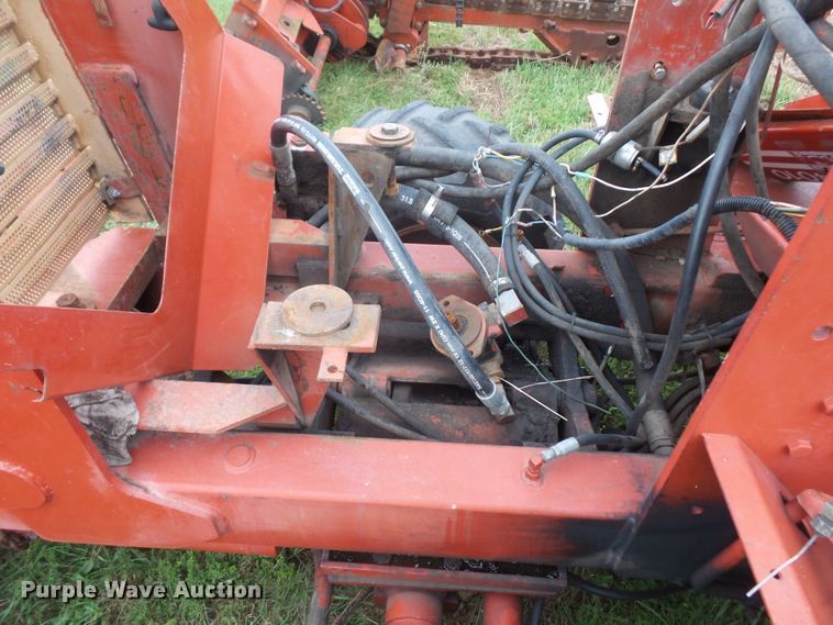 image for item FB9307 Ditch Witch 4010 trencher