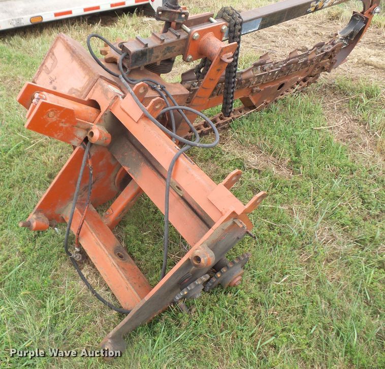 image for item FB9307 Ditch Witch 4010 trencher