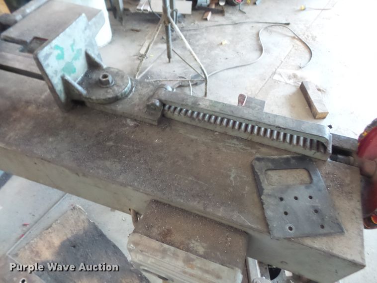 image for item FB9311 Well 8M band saw