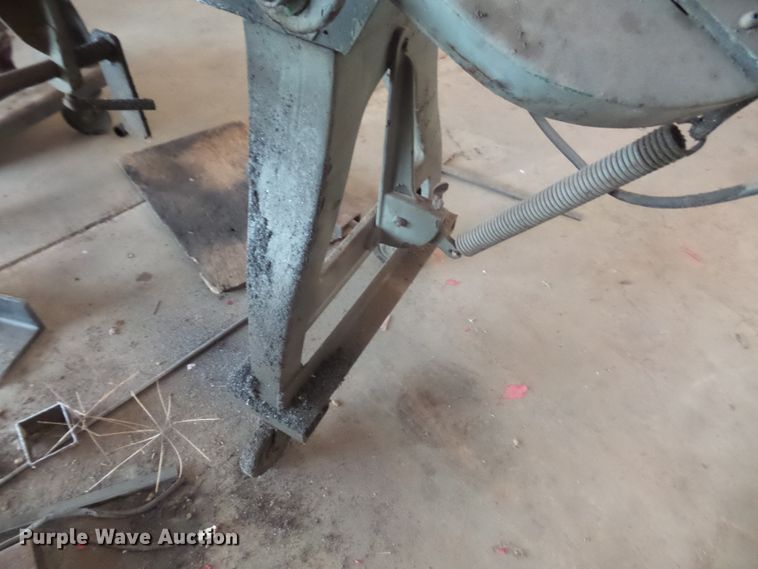 image for item FB9311 Well 8M band saw