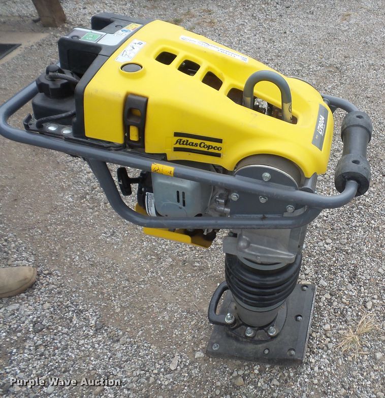 image for item FB9313 2014 Atlas Copco LT6004 plate compactor