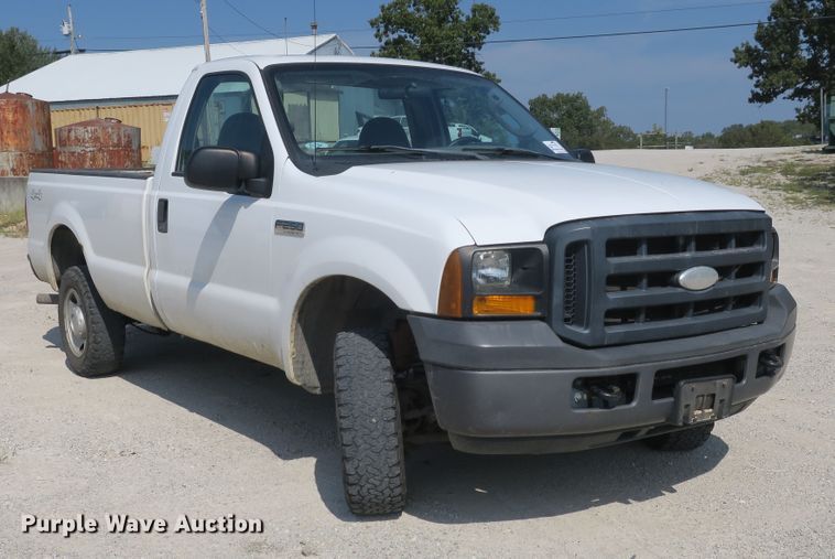 image for item DB10194 2007 Ford F250 Super Duty pickup truck