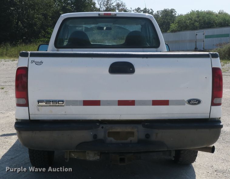 image for item DB10194 2007 Ford F250 Super Duty pickup truck