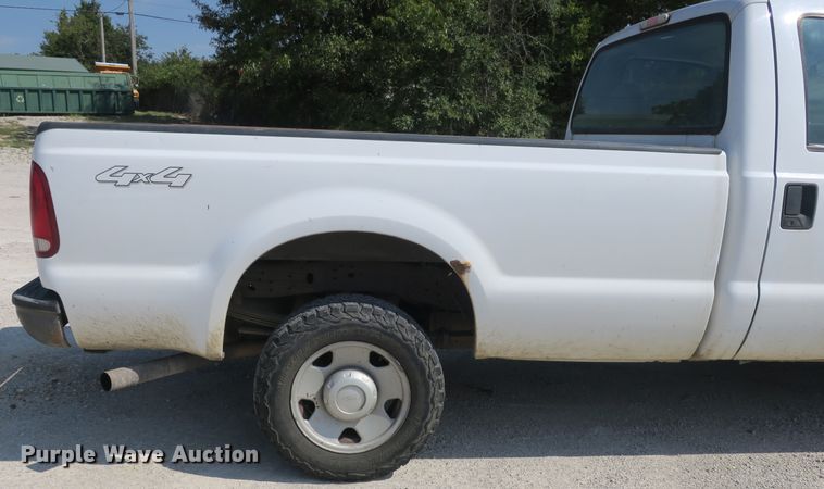 image for item DB10194 2007 Ford F250 Super Duty pickup truck