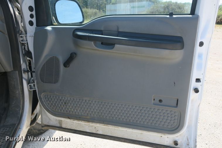 image for item DB10194 2007 Ford F250 Super Duty pickup truck