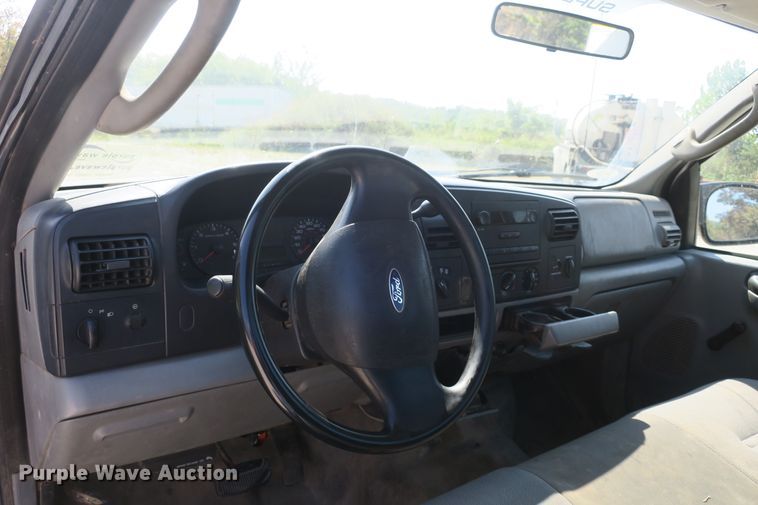 image for item DB10194 2007 Ford F250 Super Duty pickup truck