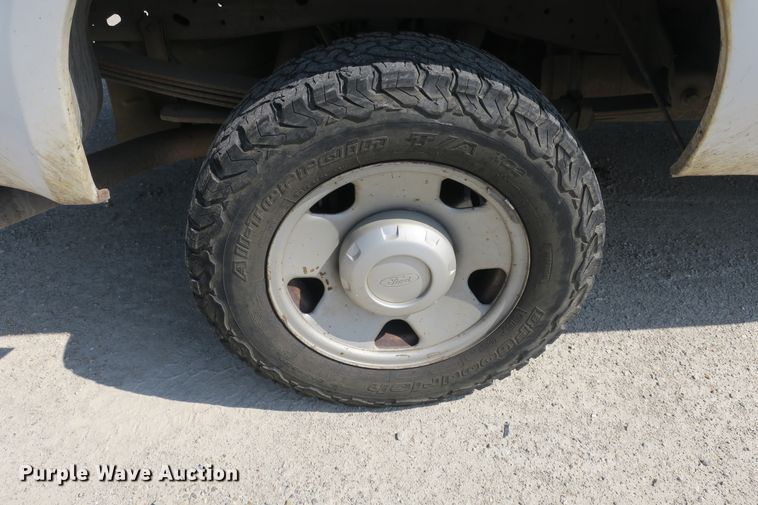 image for item DB10194 2007 Ford F250 Super Duty pickup truck